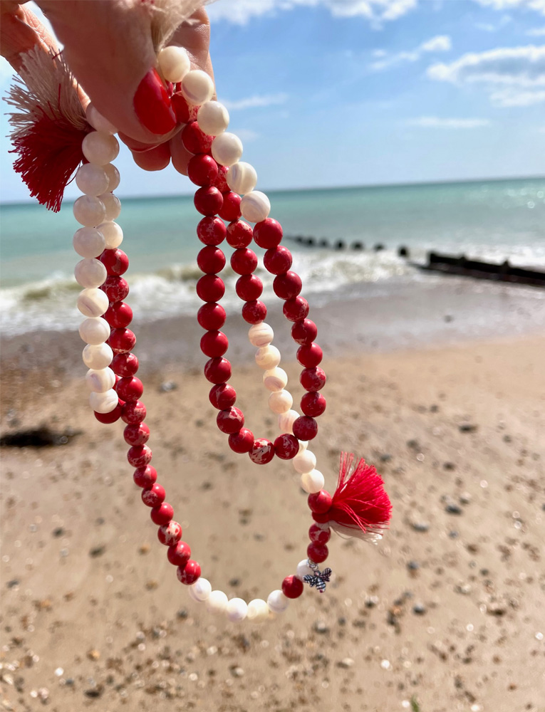 Bee Tassel Necklace ‚Red Pearl‘ 