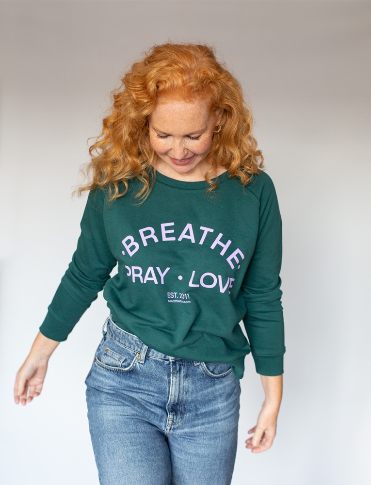 BREATHE. PRAY. LOVE. Sweatshirt 'forest/lilac'