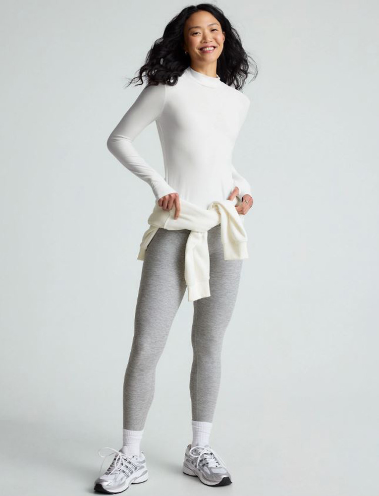 Featherweight Moving On Pullover 'Cloud'